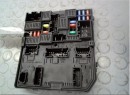 PLATINE FUSIBLE AV