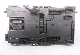PLATINE FUSIBLE HABITACLE