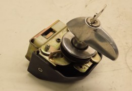 SERRURE PORTE AVD