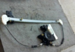 MECANISME+MOTEUR LEVE-GLACE ARD