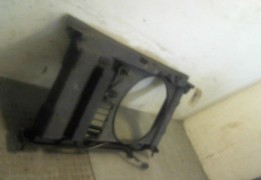 SUPPORT DE VENTILATEUR
