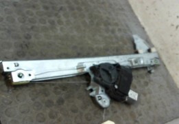 MECANISME+MOTEUR LEVE-GLACE AVD