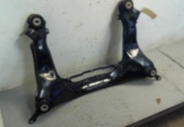 BERCEAU MOTEUR AV