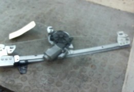 MECANISME+MOTEUR LEVE-GLACE AVD