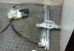 MECANISME+MOTEUR LEVE-GLACE AVD