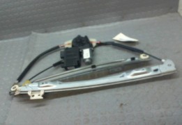 MECANISME+MOTEUR LEVE-GLACE AVD