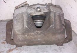 ETRIER DE FREIN AVD