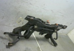 BERCEAU MOTEUR AV