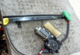 MECANISME+MOTEUR LEVE-GLACE AVD