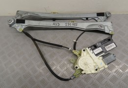 MECANISME+MOTEUR LEVE-GLACE AVD