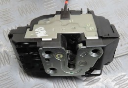 SERRURE PORTE AVD
