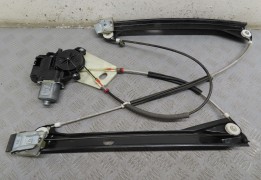 MECANISME+MOTEUR LEVE-GLACE AVG