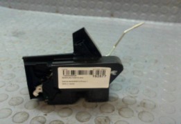 SERRURE PORTE AVD