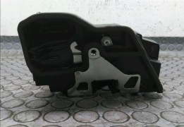 SERRURE PORTE AVD