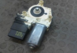 MECANISME+MOTEUR LEVE-GLACE ARG